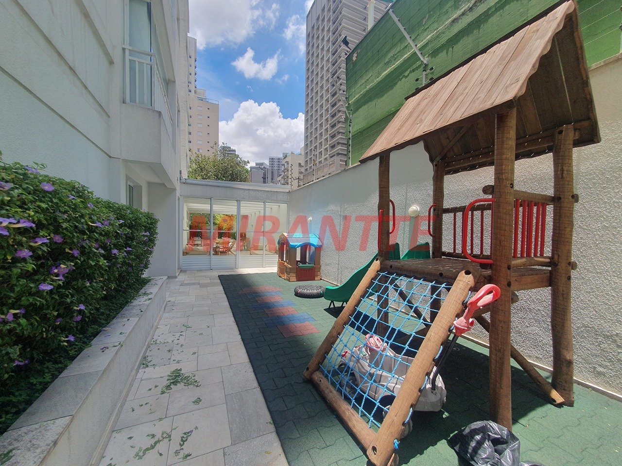 Apartamento de 72m² com 2 quartos em Vila Nova Conceição