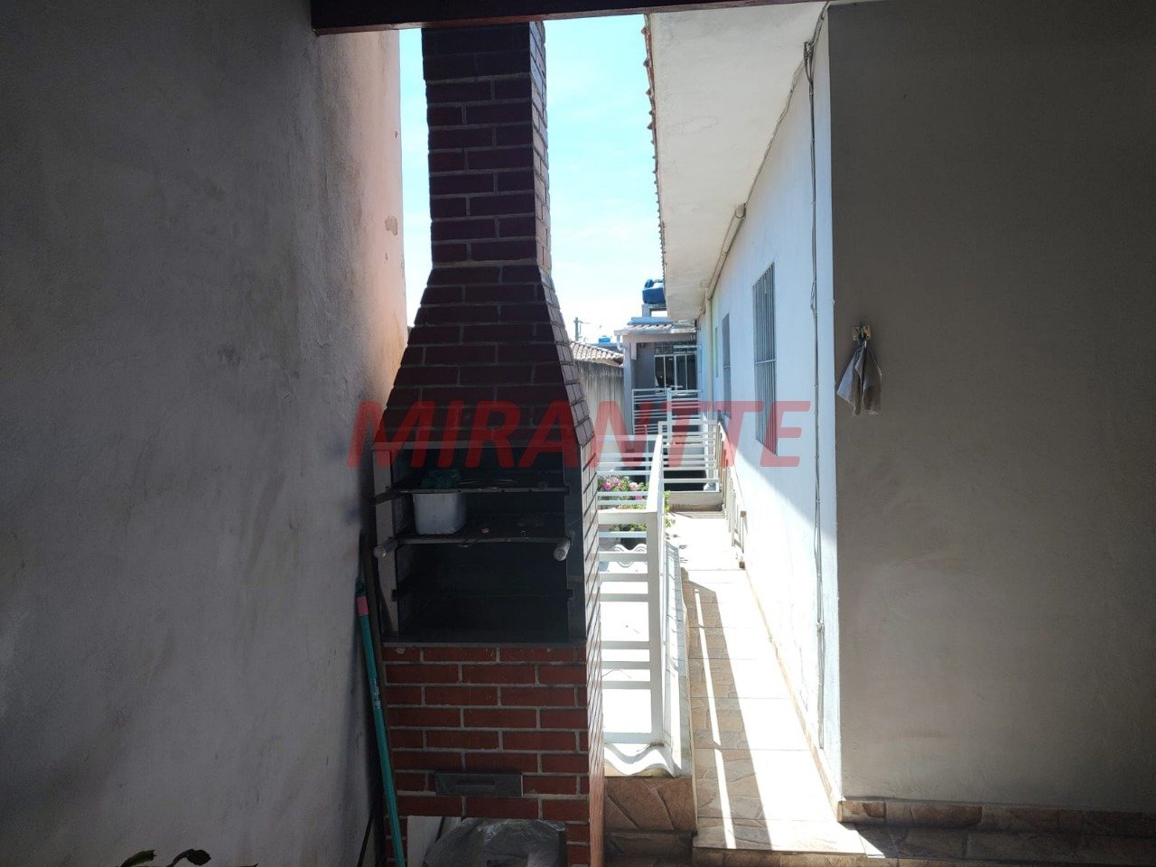 Casa terrea de 183m² com 4 quartos em Jardim Shangrilá (Zona Norte)