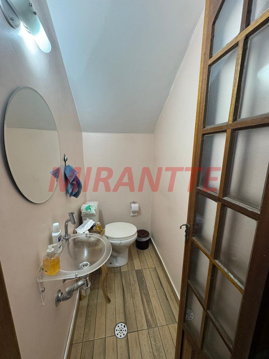 Sobrado de 155m² com 3 quartos em Santa Teresinha