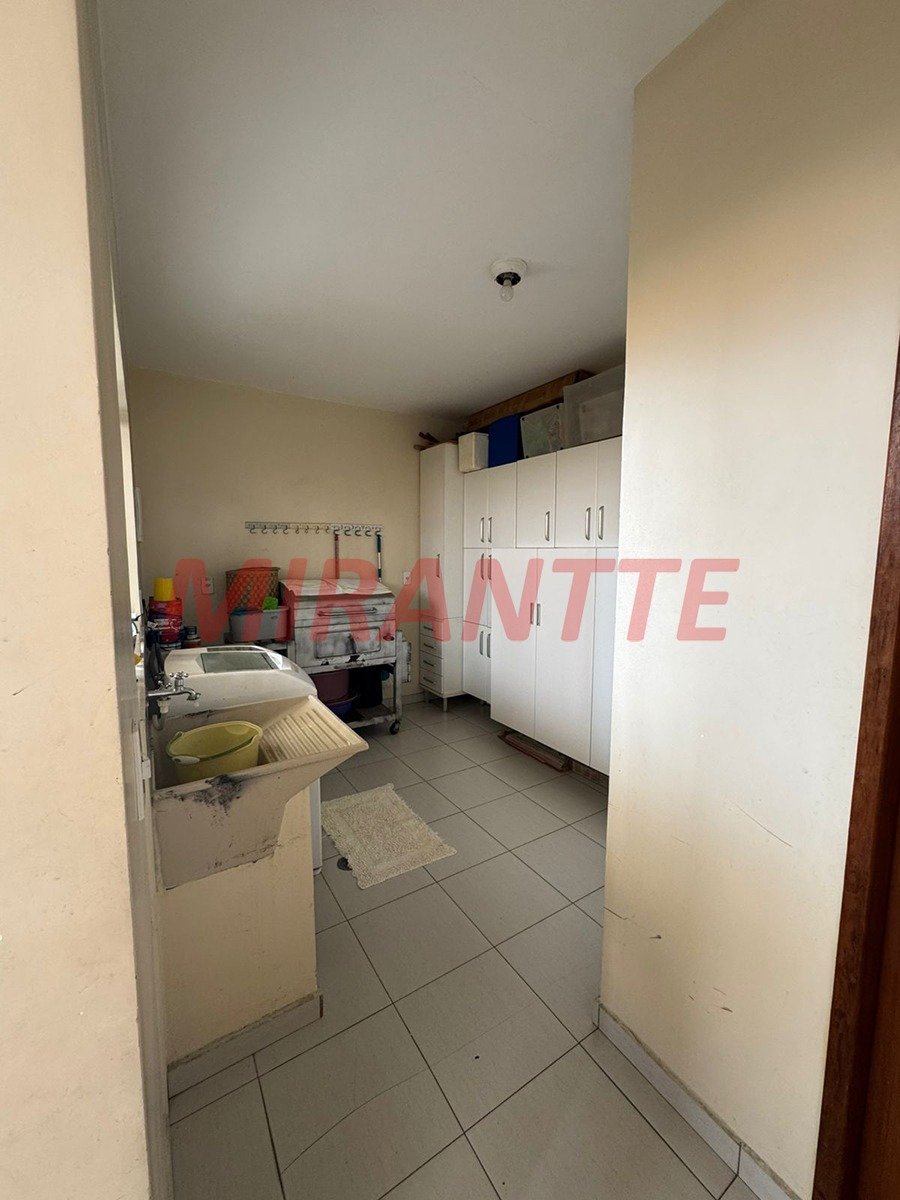 Sobrado de 155m² com 3 quartos em Santa Teresinha