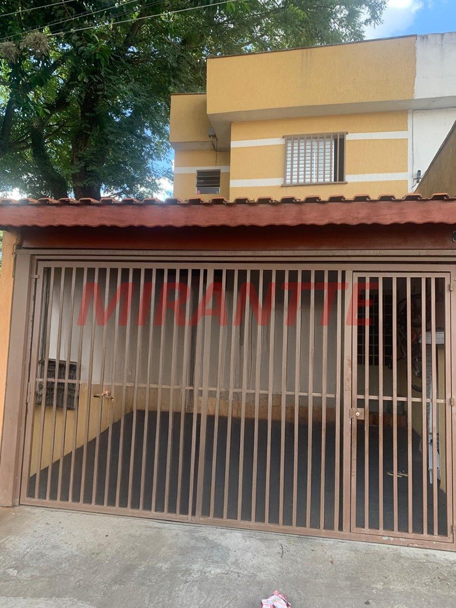 Sobrado de 67m² com 4 quartos em Jardim Primavera (Zona Norte)