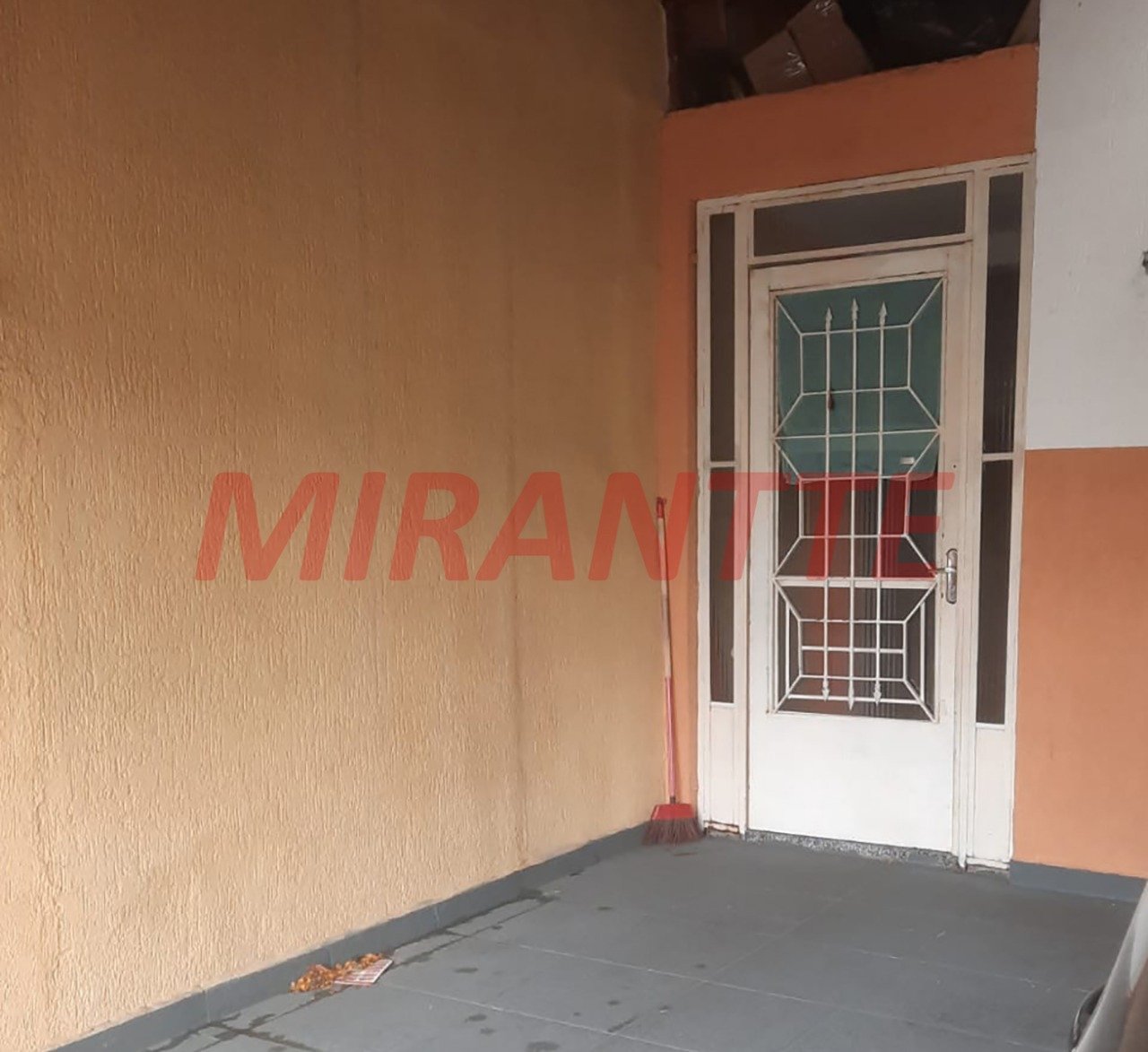 Sobrado de 67m² com 4 quartos em Jardim Primavera (Zona Norte)