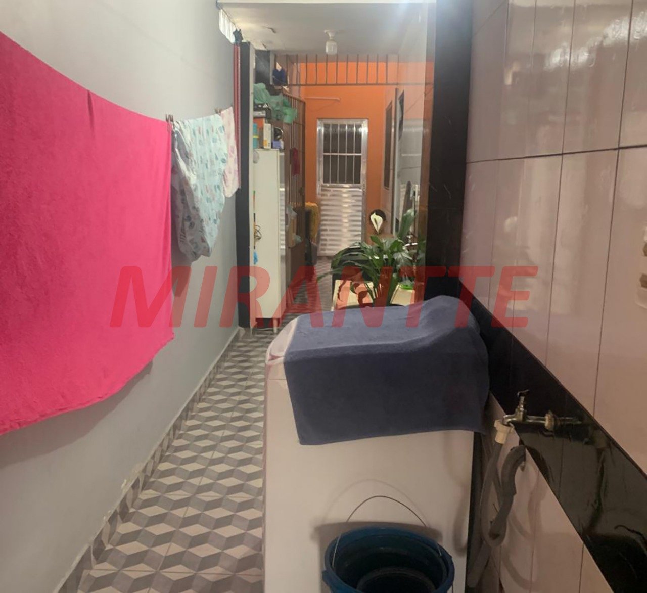 Sobrado de 67m² com 4 quartos em Jardim Primavera (Zona Norte)