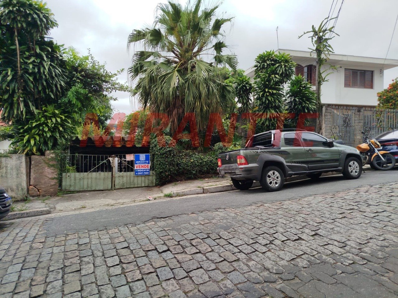 Terreno de 0m² em Água  Fria