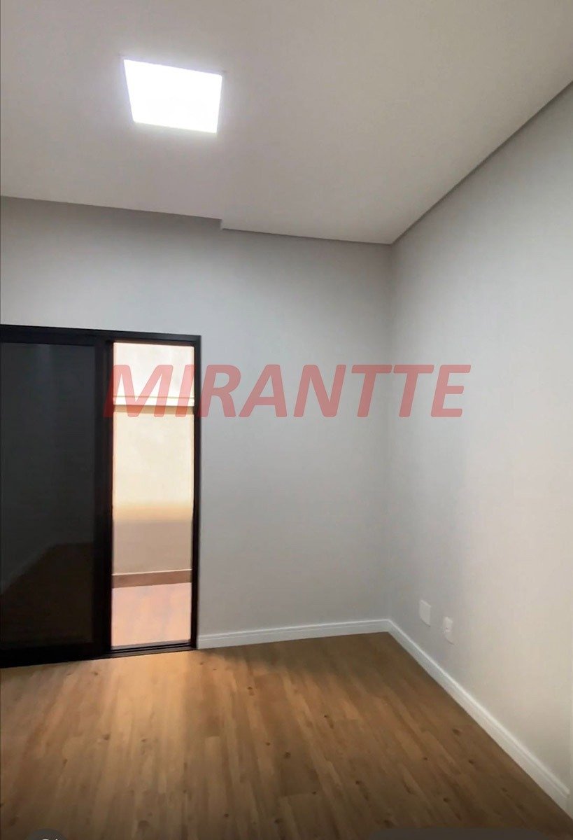 Cond. fechado de 226.2m² com 3 quartos em Jardim Phillipson Park