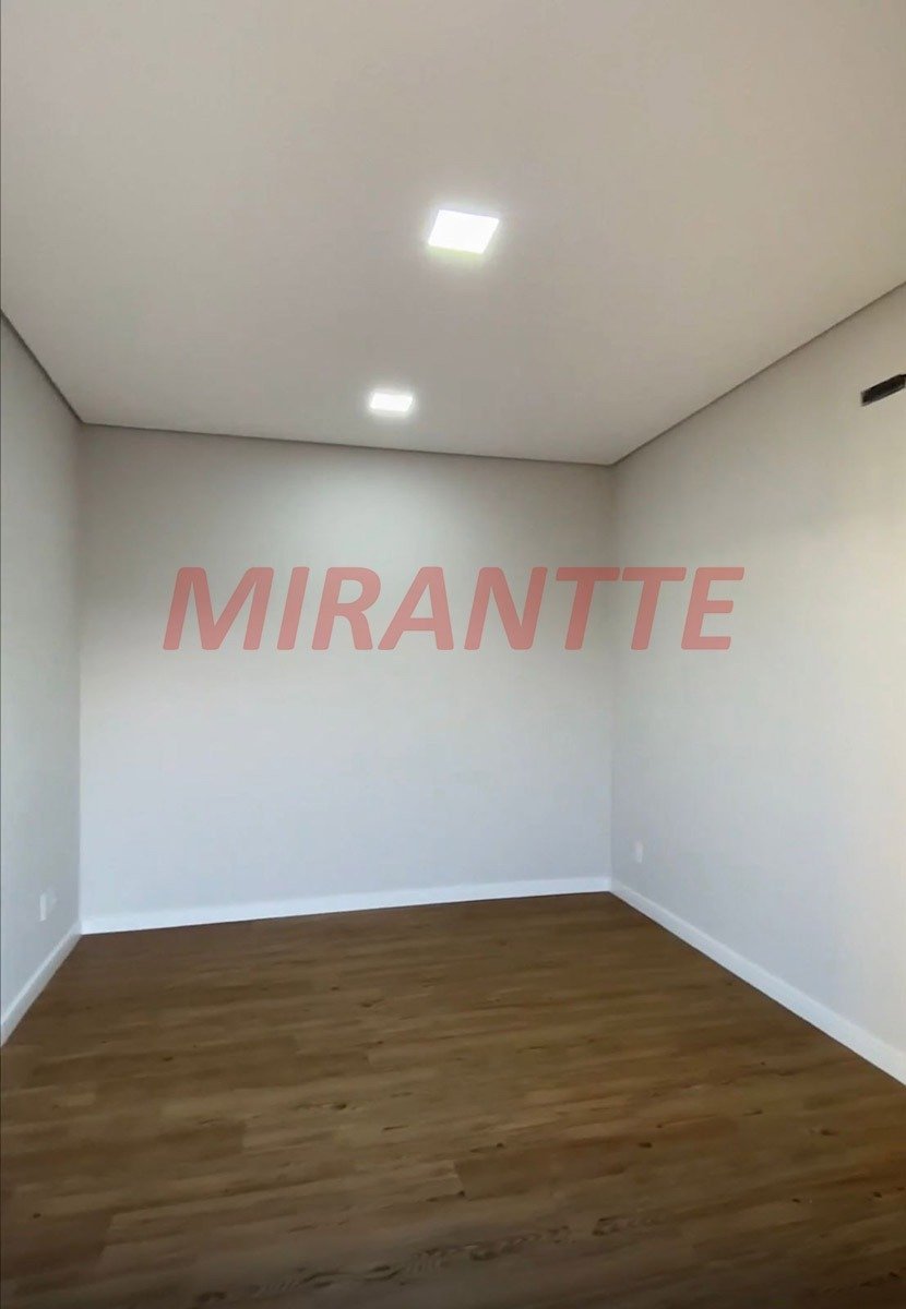 Cond. fechado de 226.2m² com 3 quartos em Jardim Phillipson Park