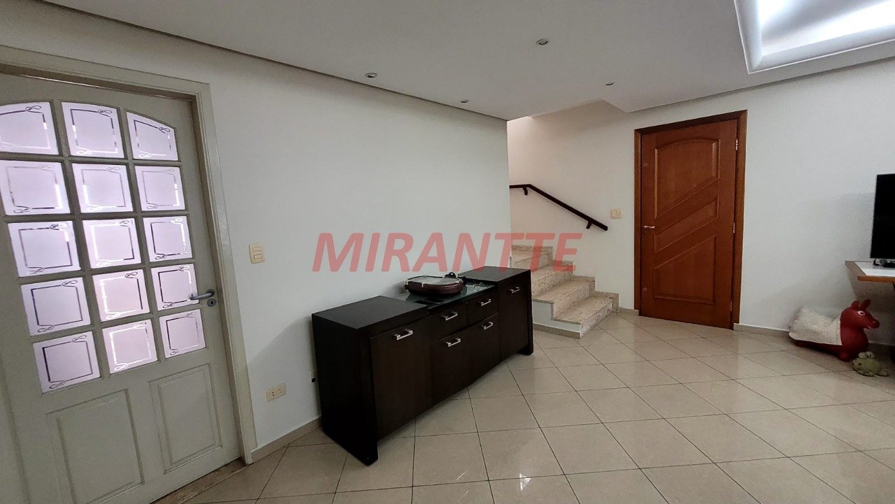 Sobrado de 145m² com 3 quartos em Vila Gustavo