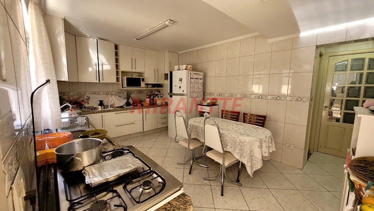 Sobrado de 145m² com 3 quartos em Vila Gustavo