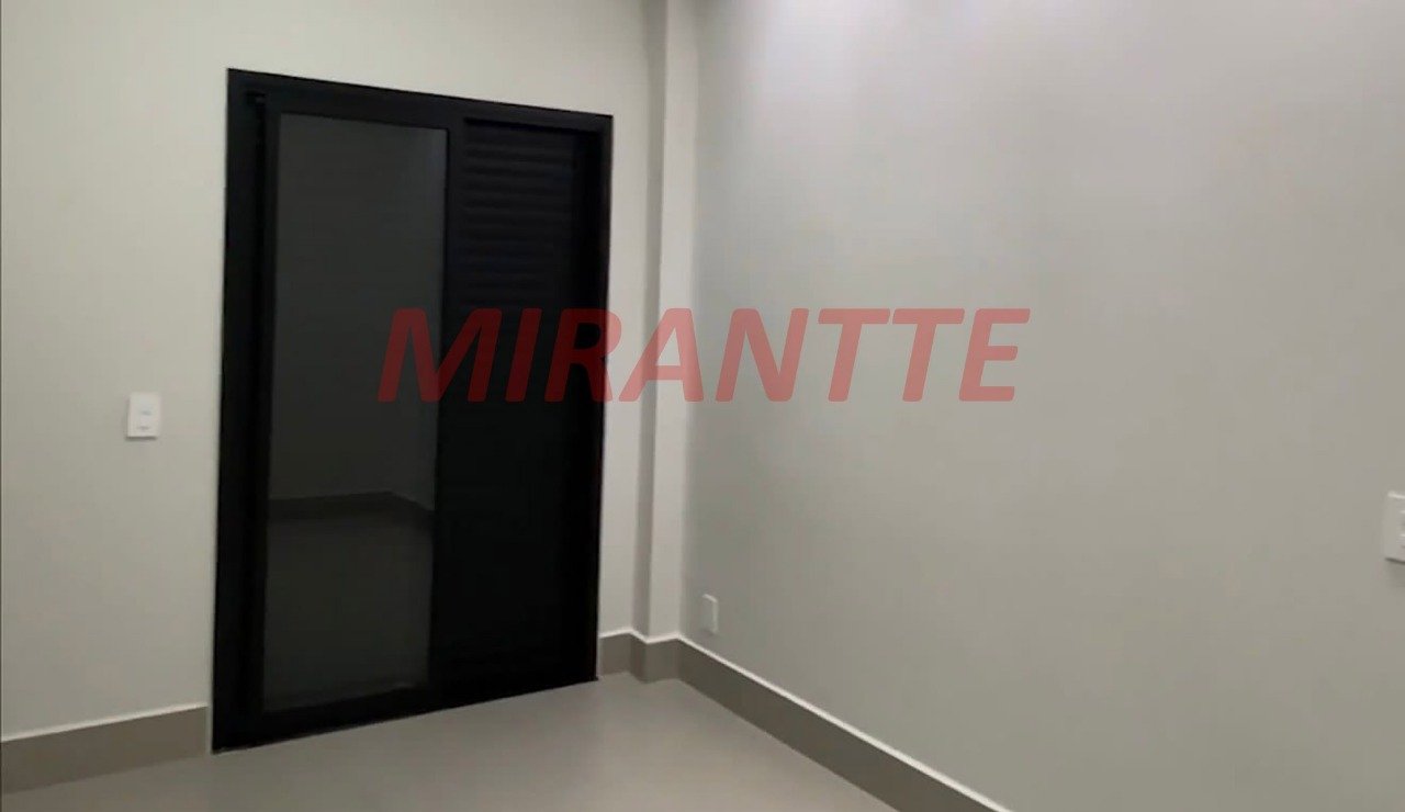 Cond. fechado de 226m² com 3 quartos em Jardim Phillipe Park