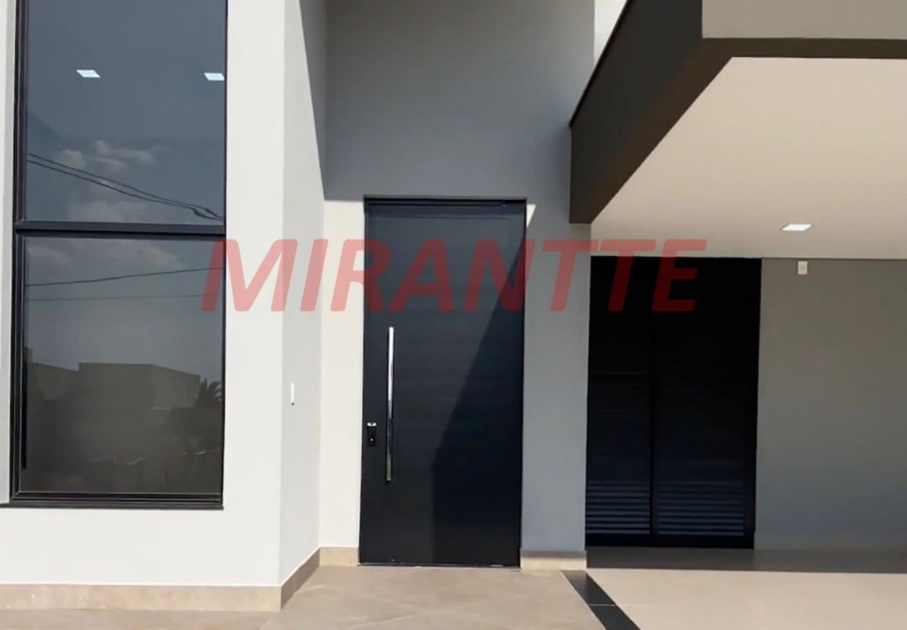 Cond. fechado de 226m² com 3 quartos em Jardim Phillipe Park