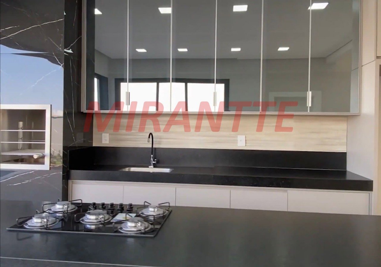 Cond. fechado de 226m² com 3 quartos em Jardim Phillipe Park