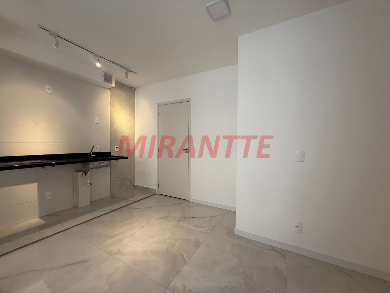 Apartamento de 40m² com 2 quartos em Vila Albertina