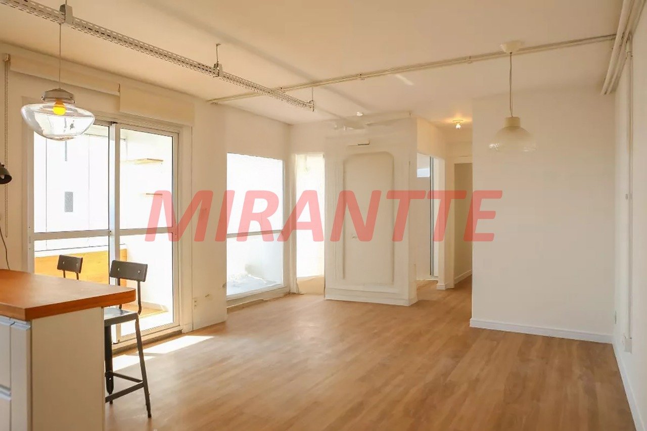Apartamento de 0.7m² com 2 quartos em Centro