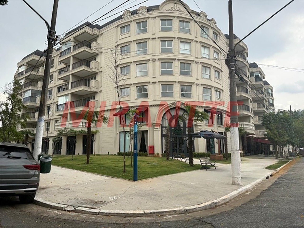 Comercial de 197m² em Vila Bianca