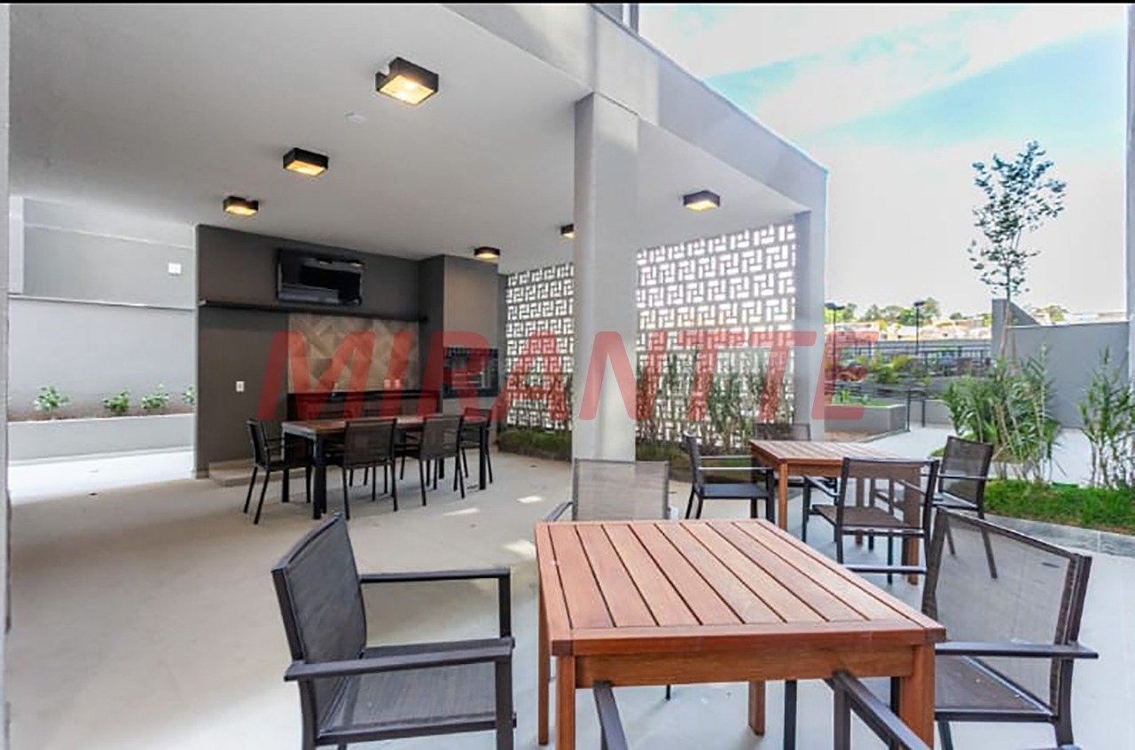 Apartamento de 38m² com 2 quartos em Limão