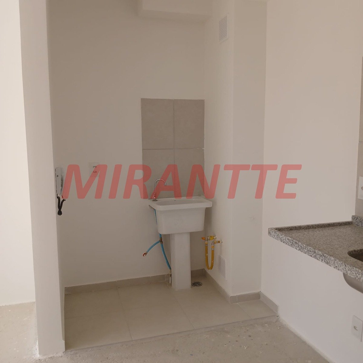 Apartamento de 38m² com 2 quartos em Limão