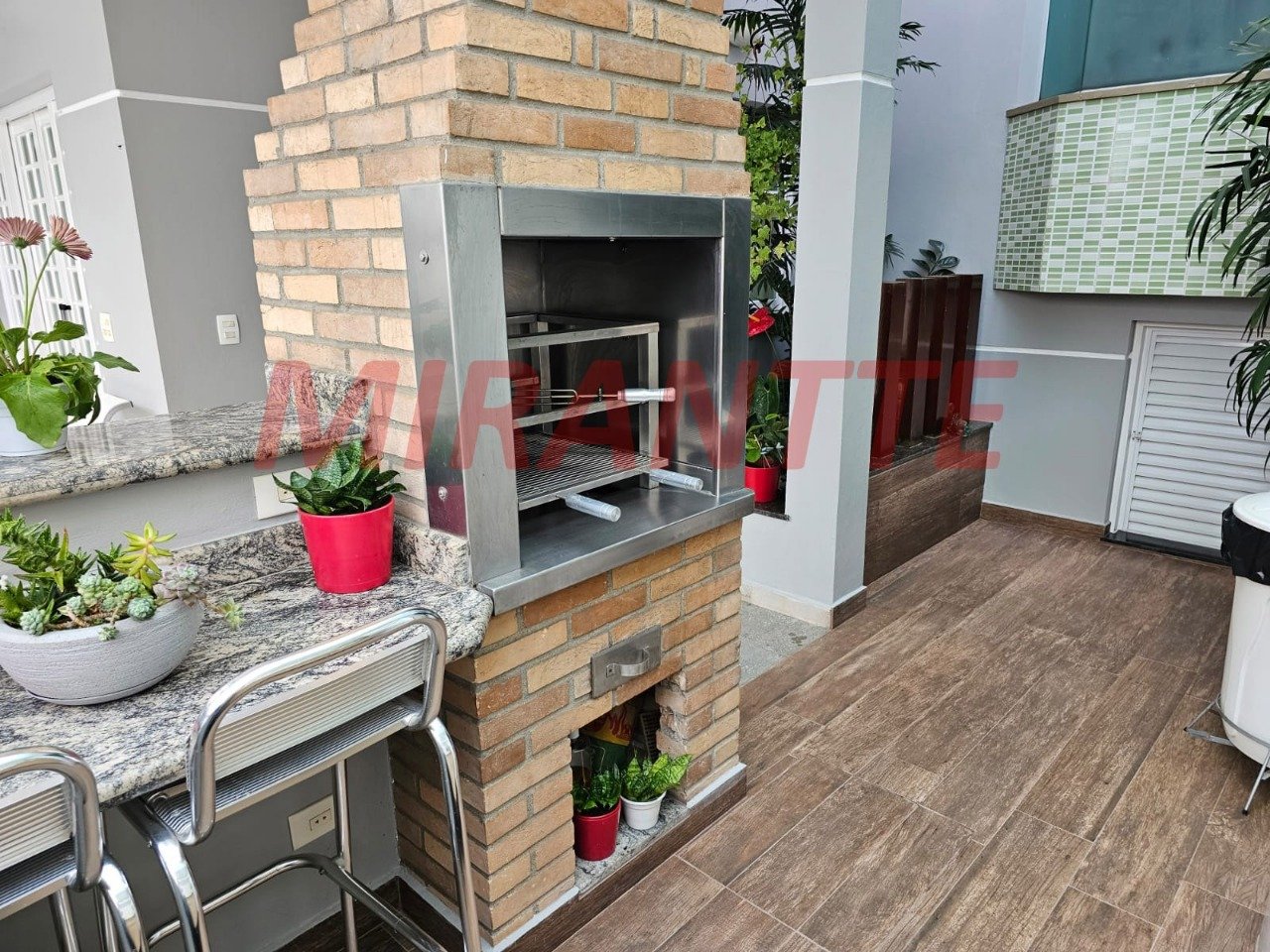 Sobrado de 286m² com 4 quartos em Tucuruvi