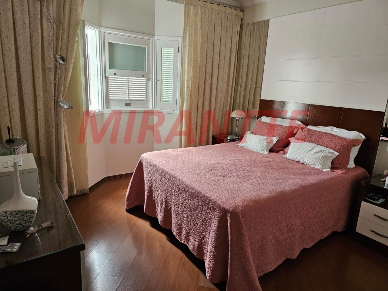 Sobrado de 286m² com 4 quartos em Tucuruvi