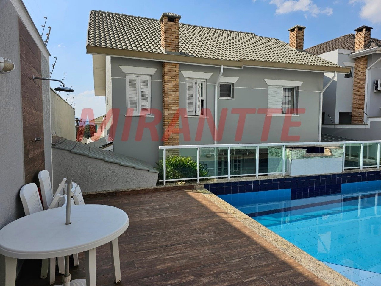 Sobrado de 286m² com 4 quartos em Tucuruvi