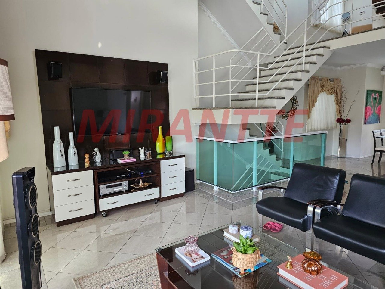 Sobrado de 286m² com 4 quartos em Tucuruvi