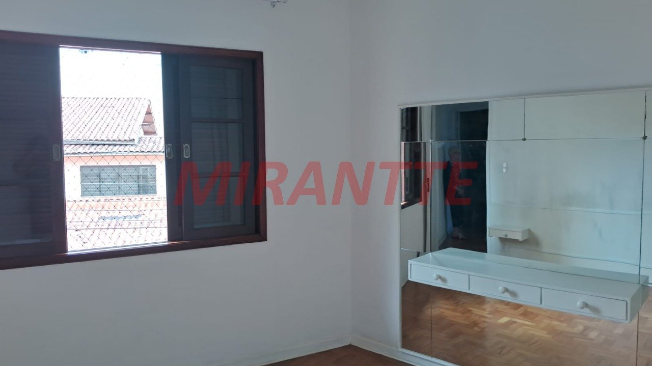 Sobrado de 110m² com 3 quartos em Água Fria