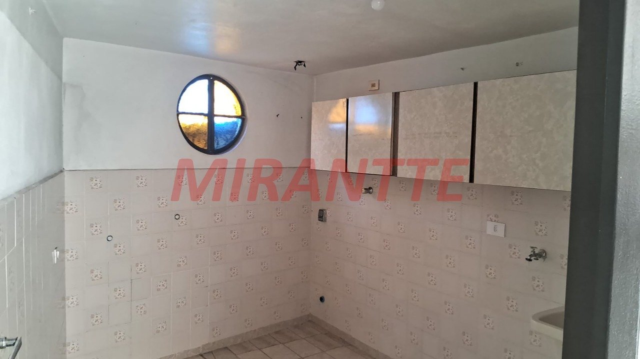 Sobrado de 110m² com 3 quartos em Água Fria