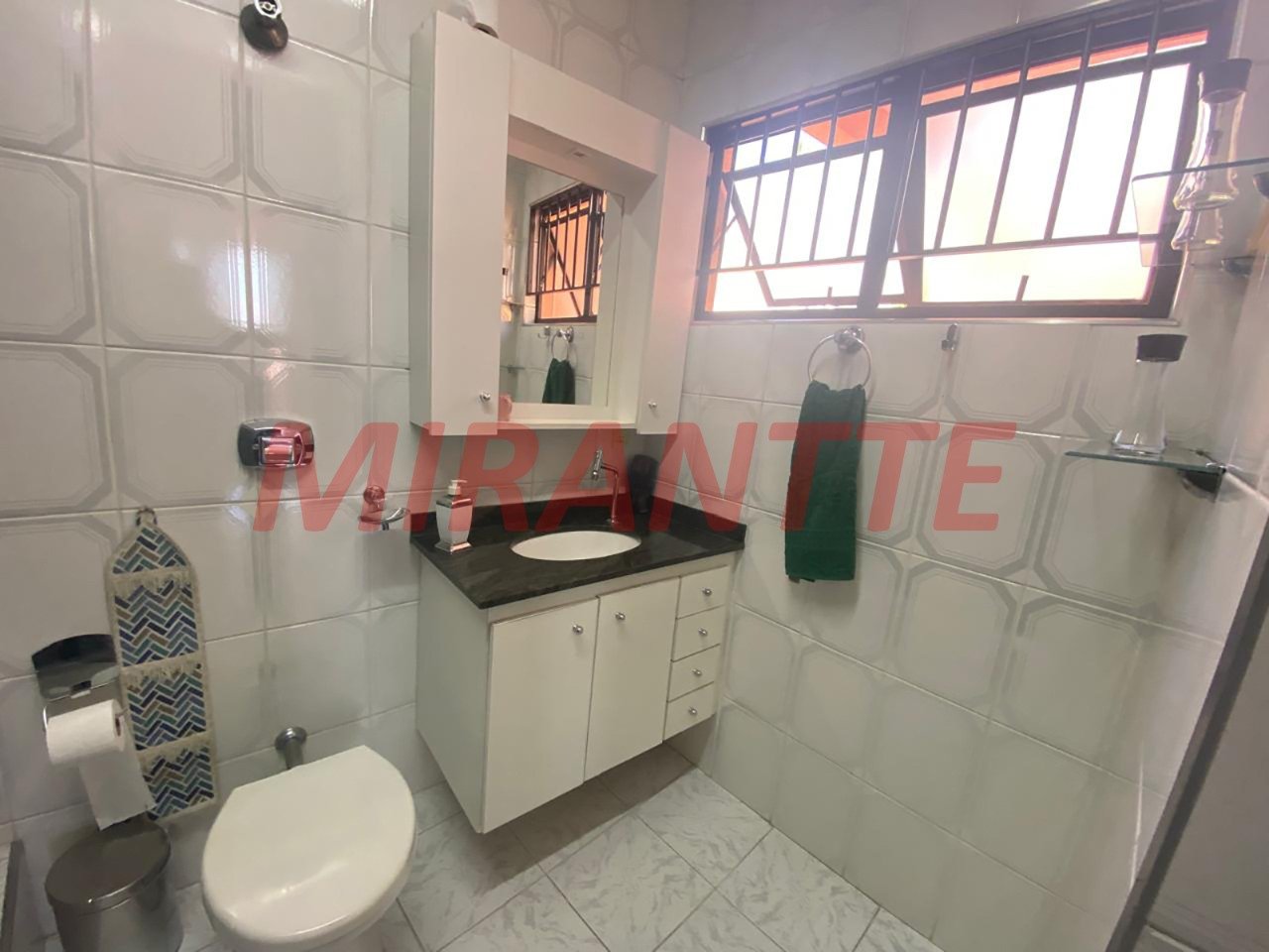 Sobrado de 261m² com 5 quartos em Sítio Do Morro