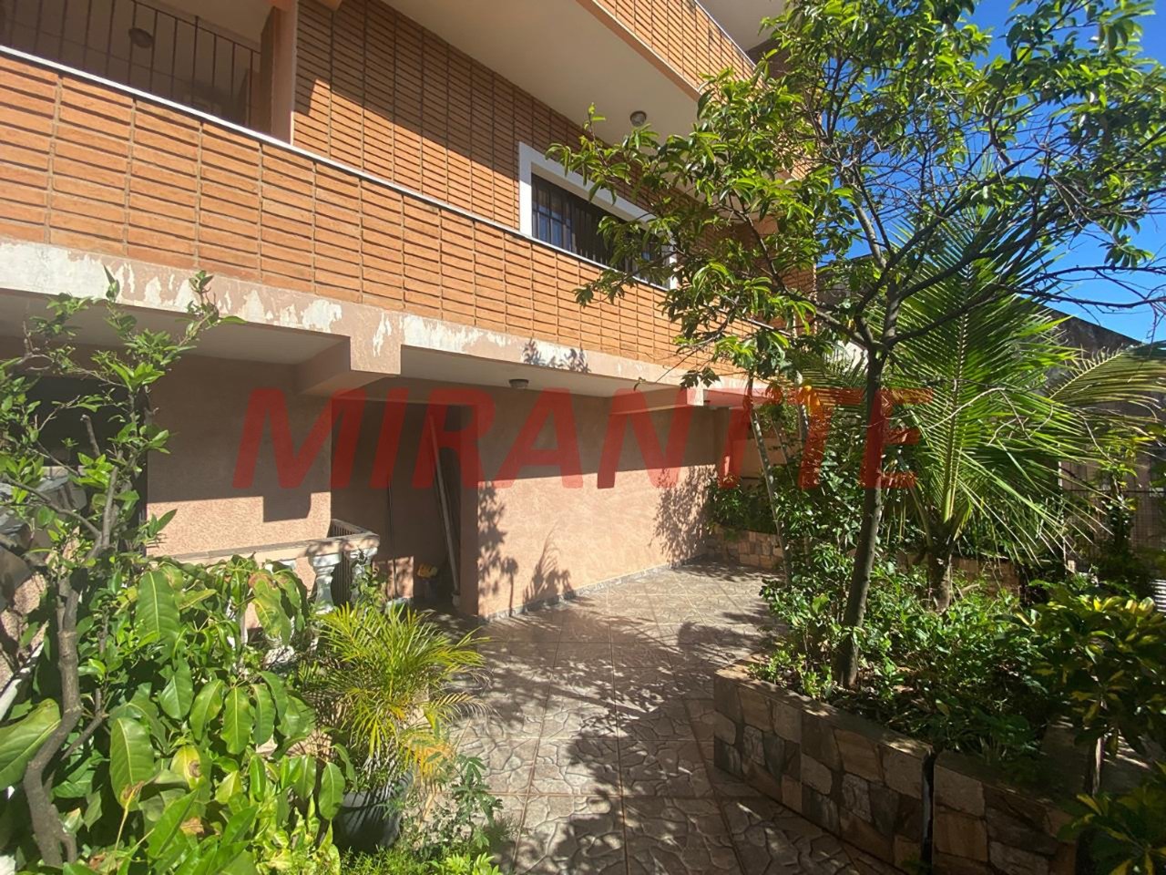 Sobrado de 261m² com 5 quartos em Sítio Do Morro