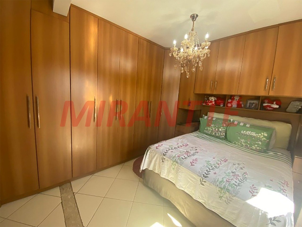 Sobrado de 261m² com 5 quartos em Sítio Do Morro