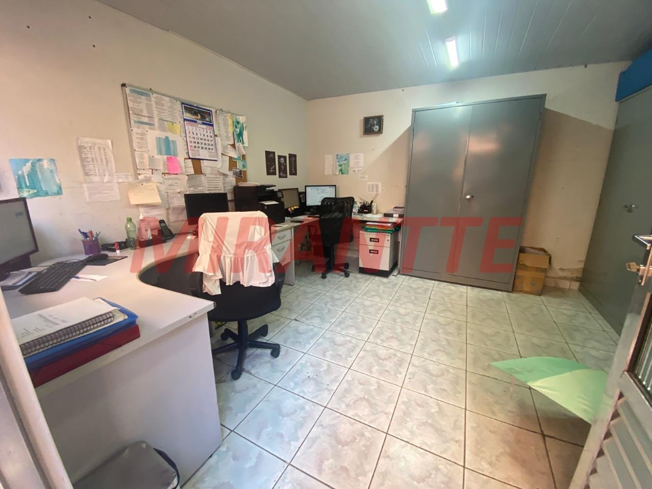 Sobrado de 261m² com 5 quartos em Sítio Do Morro