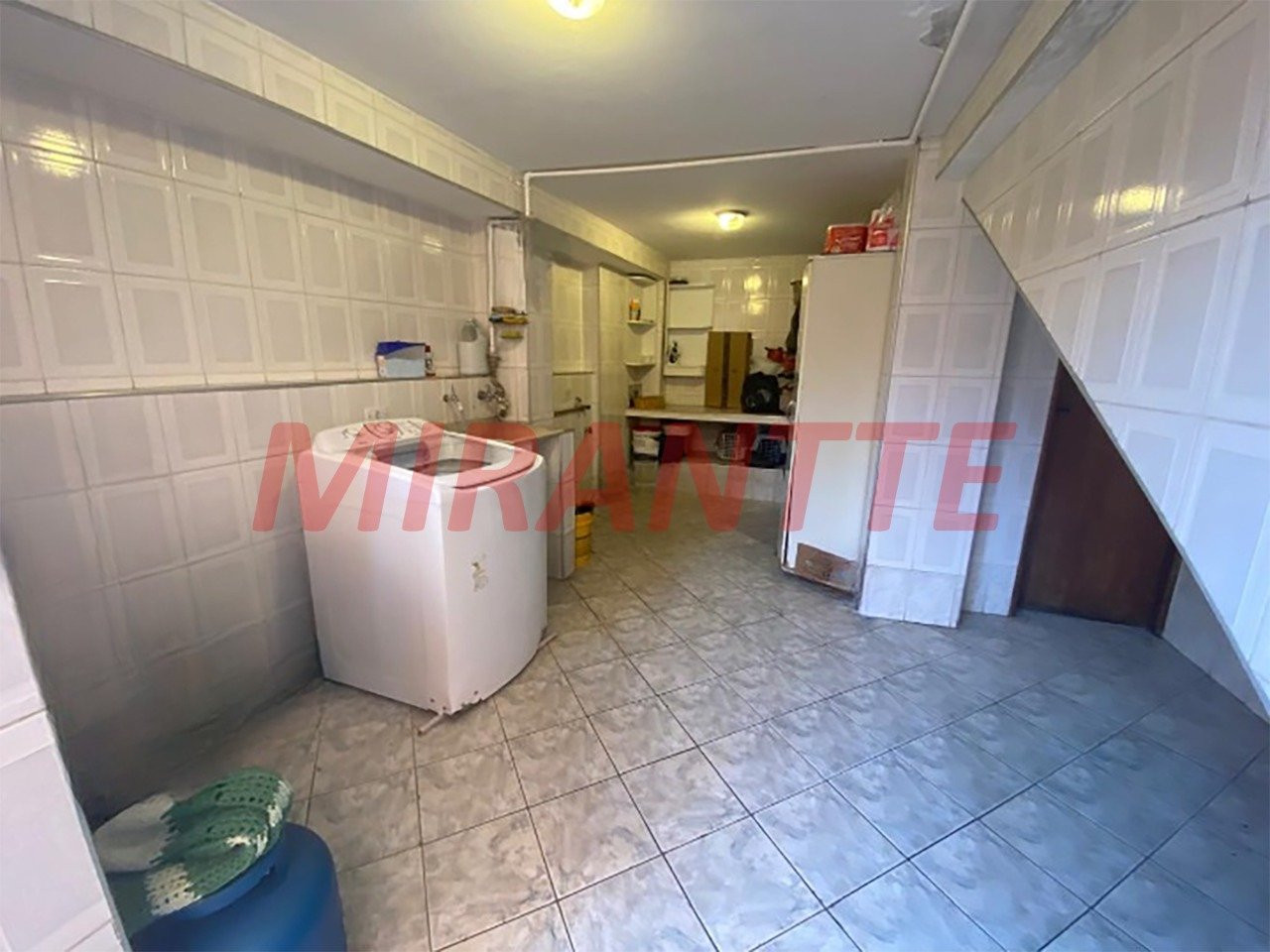 Sobrado de 261m² com 5 quartos em Sítio Do Morro