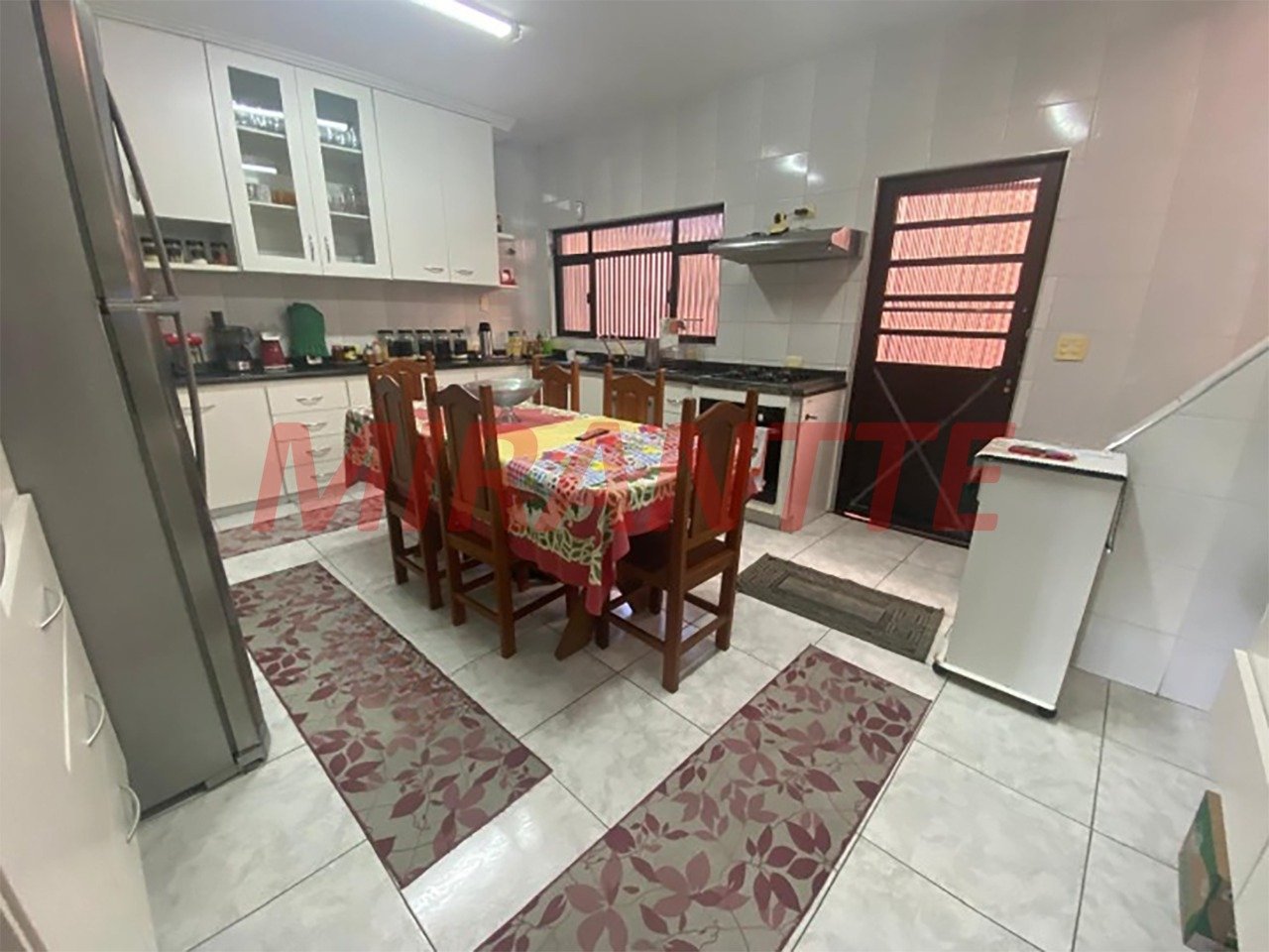 Sobrado de 261m² com 5 quartos em Sítio Do Morro