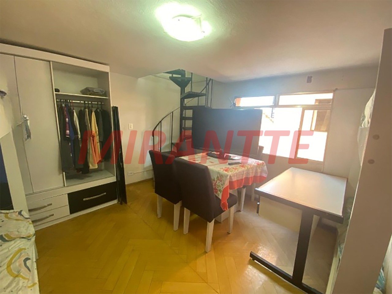 Sobrado de 261m² com 5 quartos em Sítio Do Morro