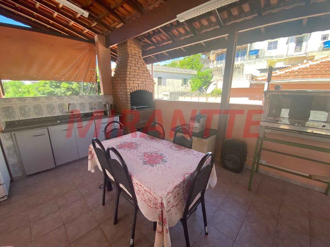 Sobrado de 261m² com 5 quartos em Sítio Do Morro