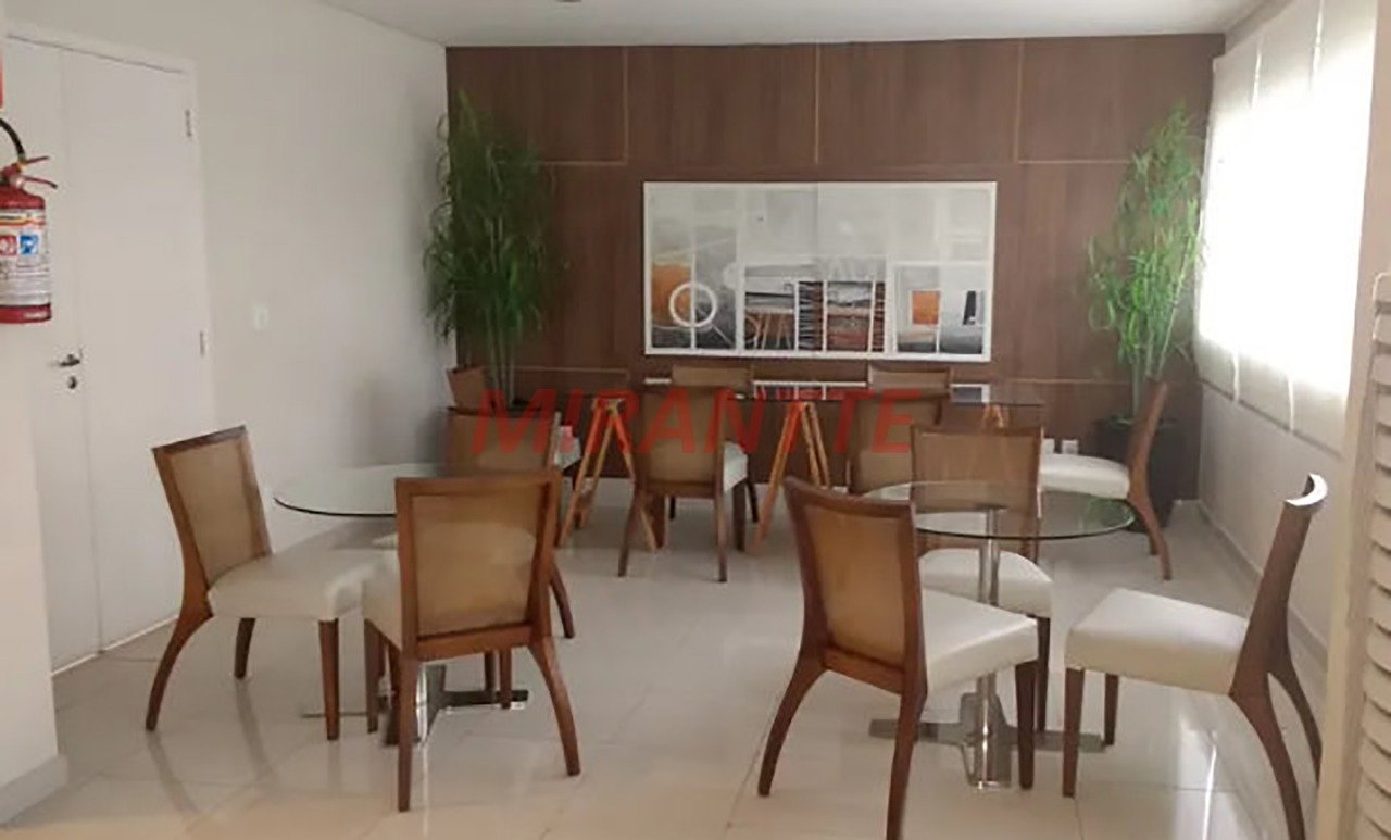 Apartamento de 62m² com 2 quartos em Santana