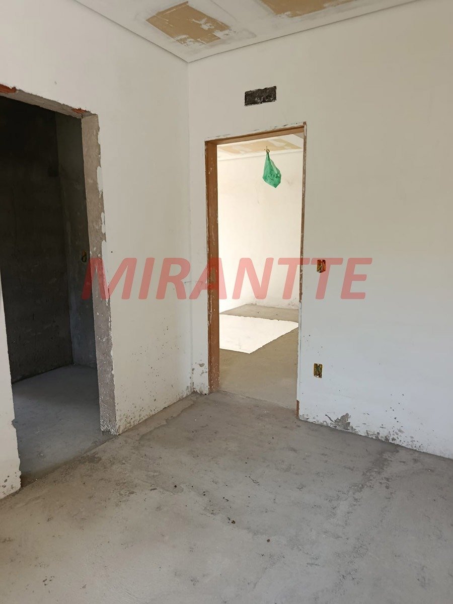 Cond. fechado de 353m² com 3 quartos em Vila Francos