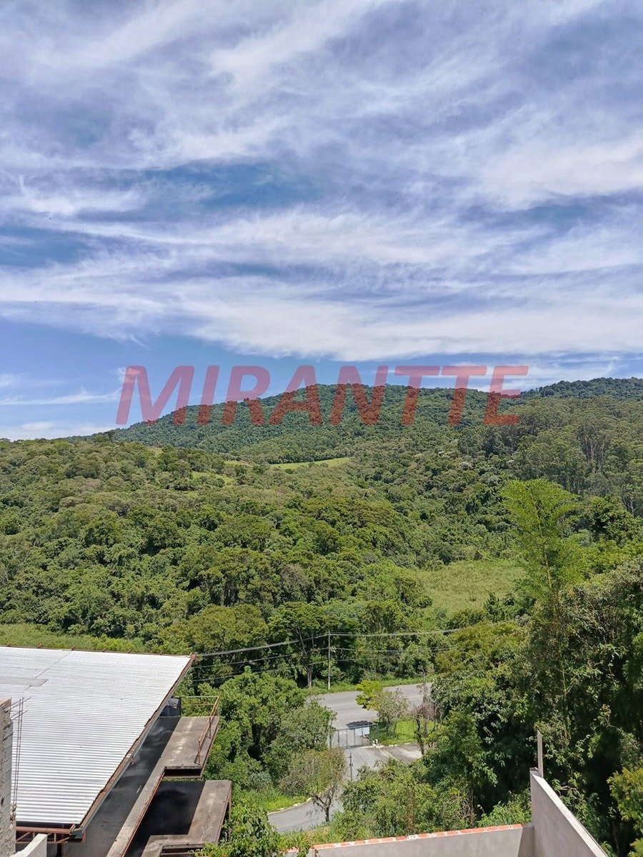 Cond. fechado de 353m² com 3 quartos em Vila Francos