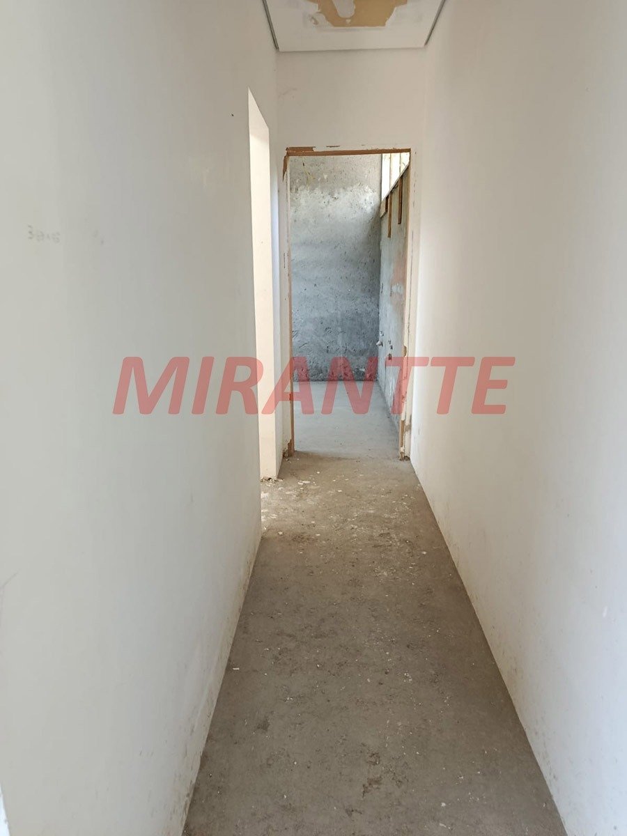 Cond. fechado de 353m² com 3 quartos em Vila Francos