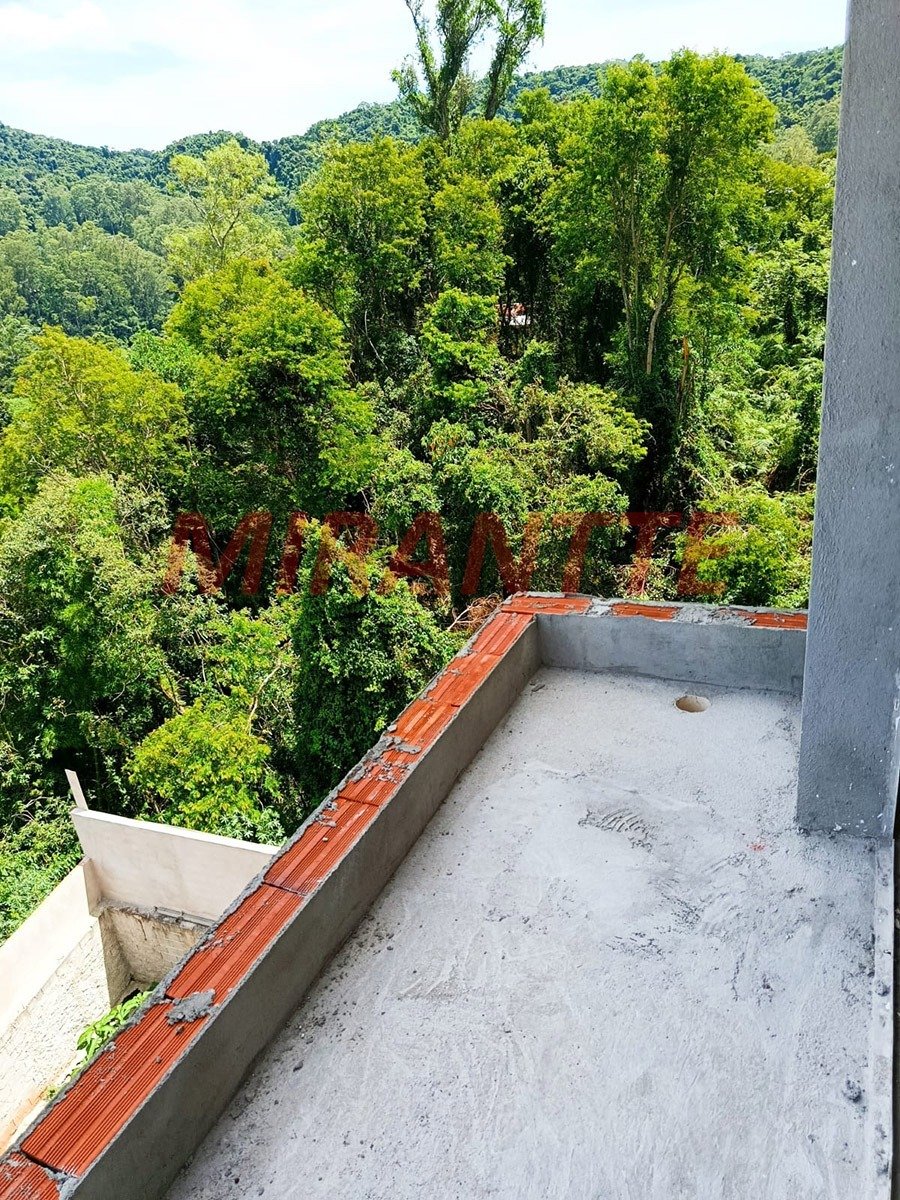 Cond. fechado de 353m² com 3 quartos em Vila Francos