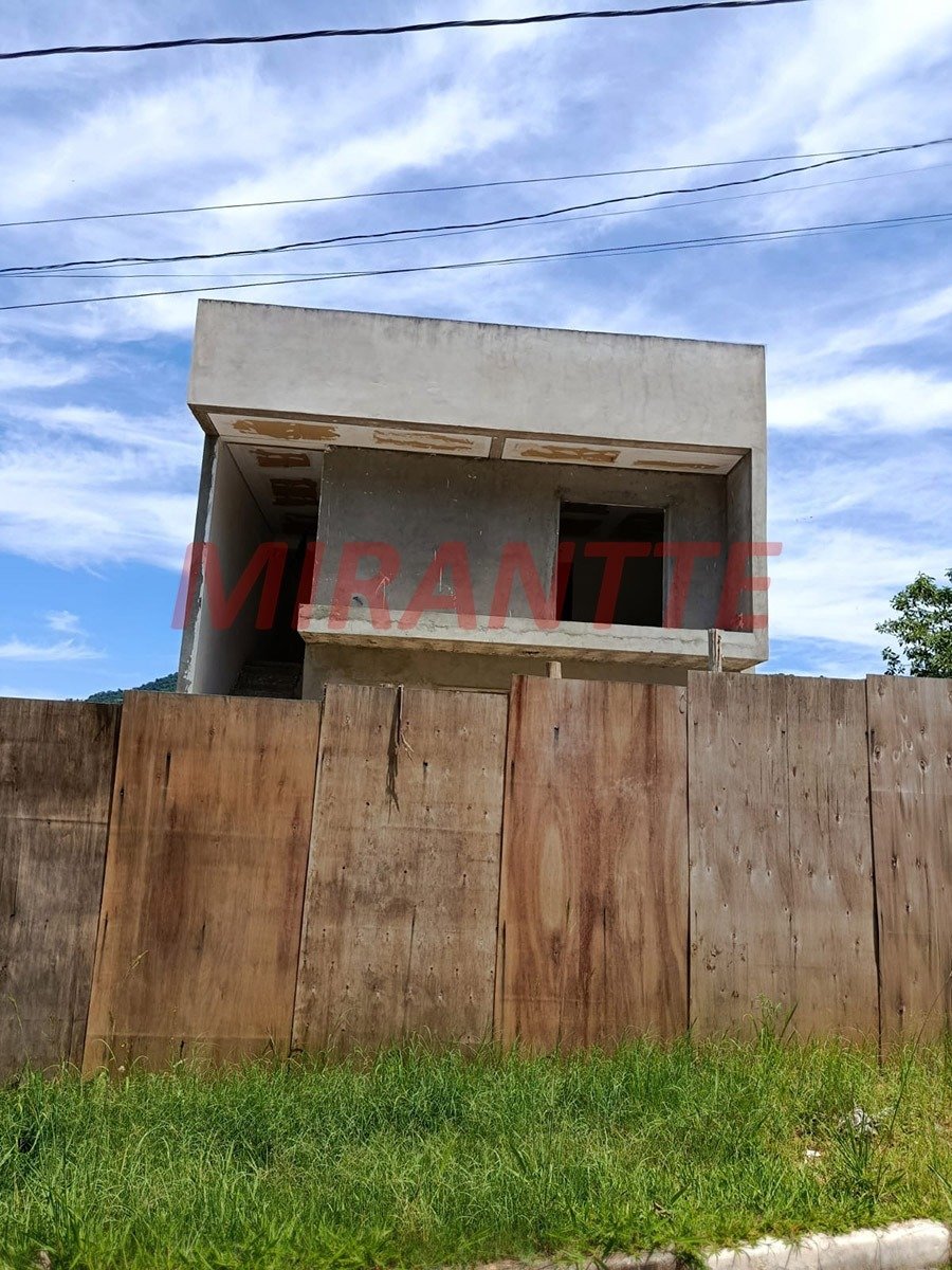 Cond. fechado de 353m² com 3 quartos em Vila Francos