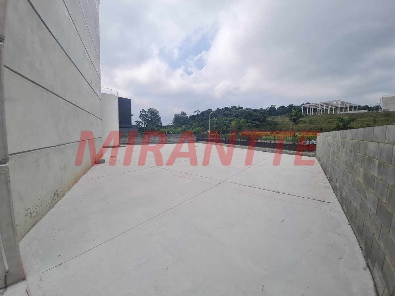 Galpao de 930m² em Portão