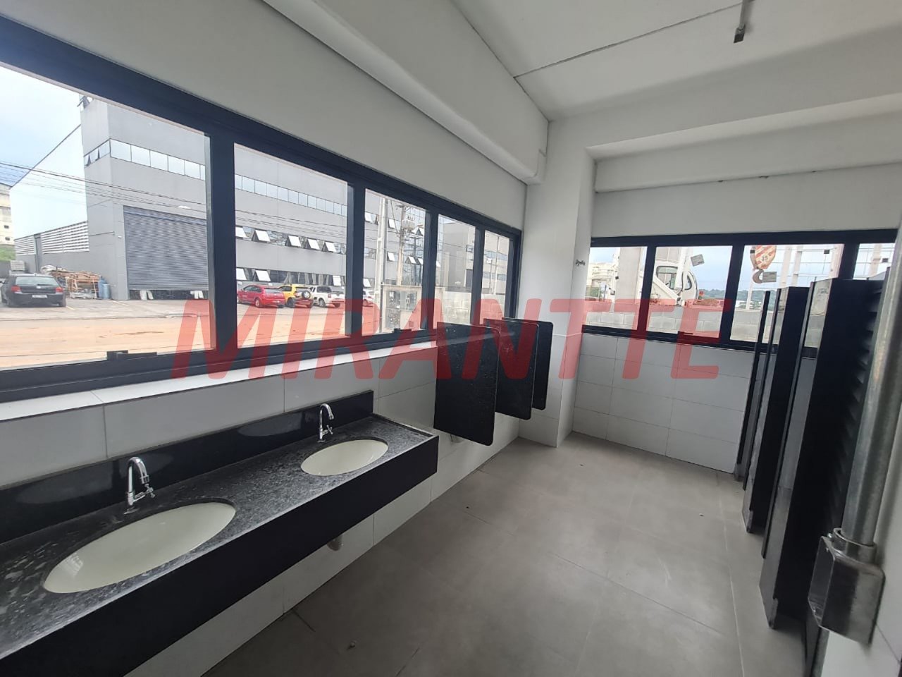 Galpao de 930m² em Portão