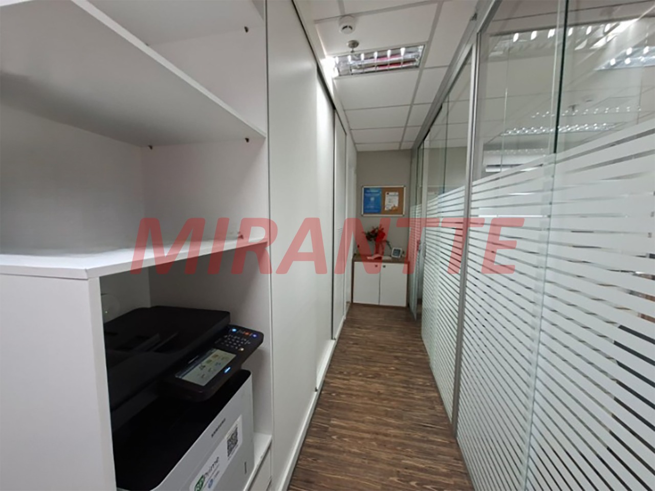 Conjunto comercial de 56m² em Santana