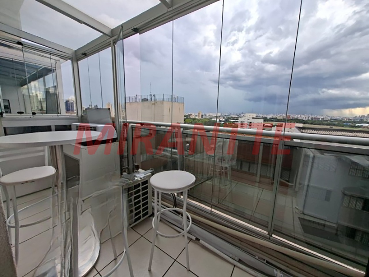 Conjunto comercial de 56m² em Santana