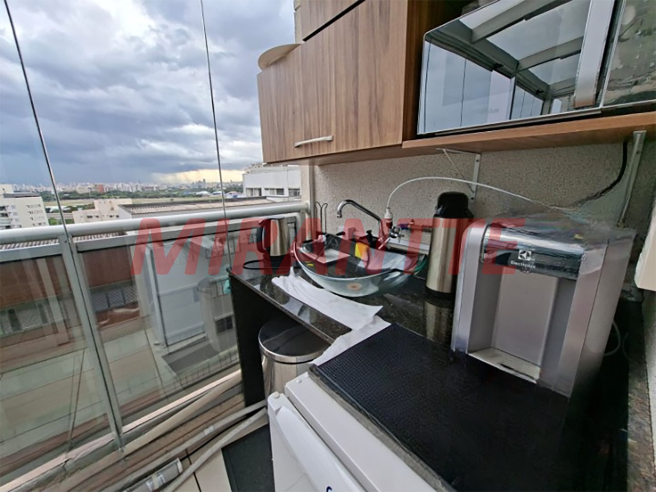 Conjunto comercial de 56m² em Santana