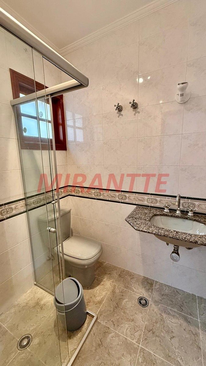 Sobrado de 235m² com 3 quartos em Vila Maria Alta