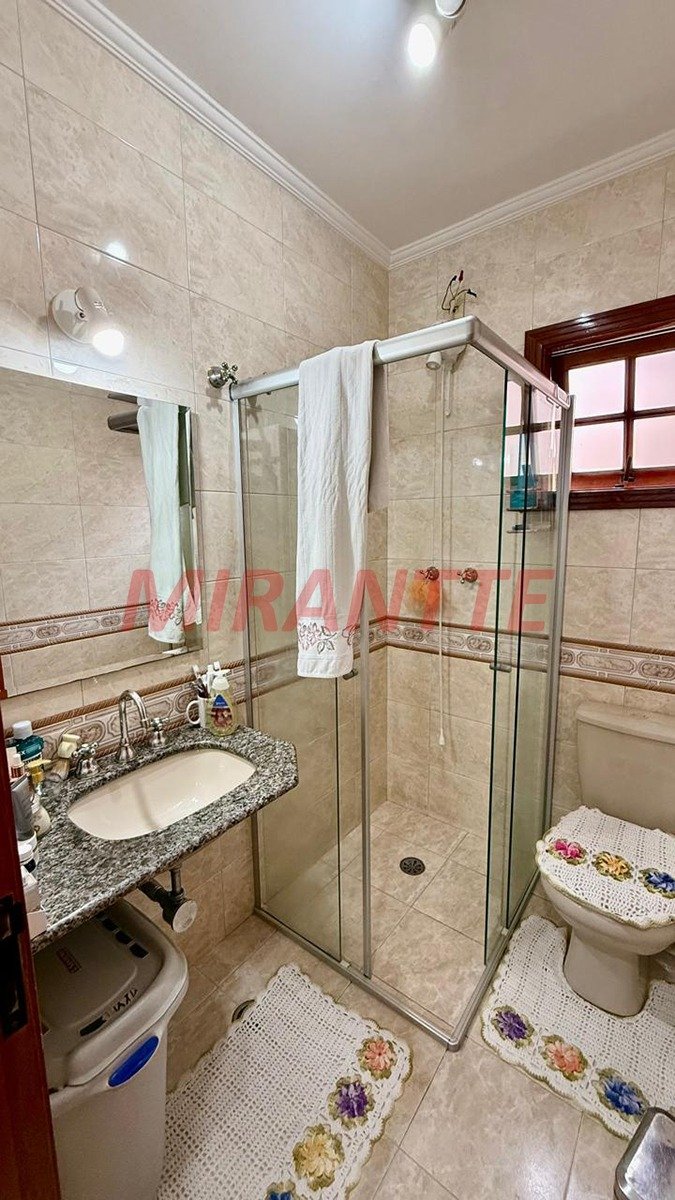 Sobrado de 235m² com 3 quartos em Vila Maria Alta