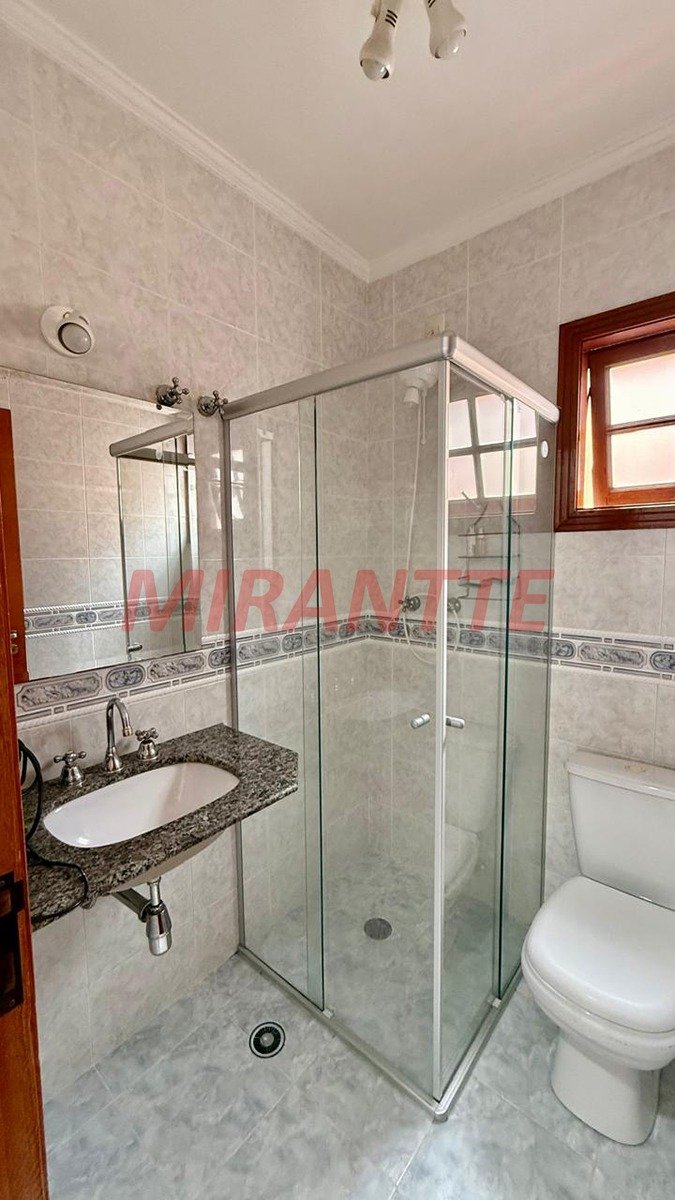 Sobrado de 235m² com 3 quartos em Vila Maria Alta
