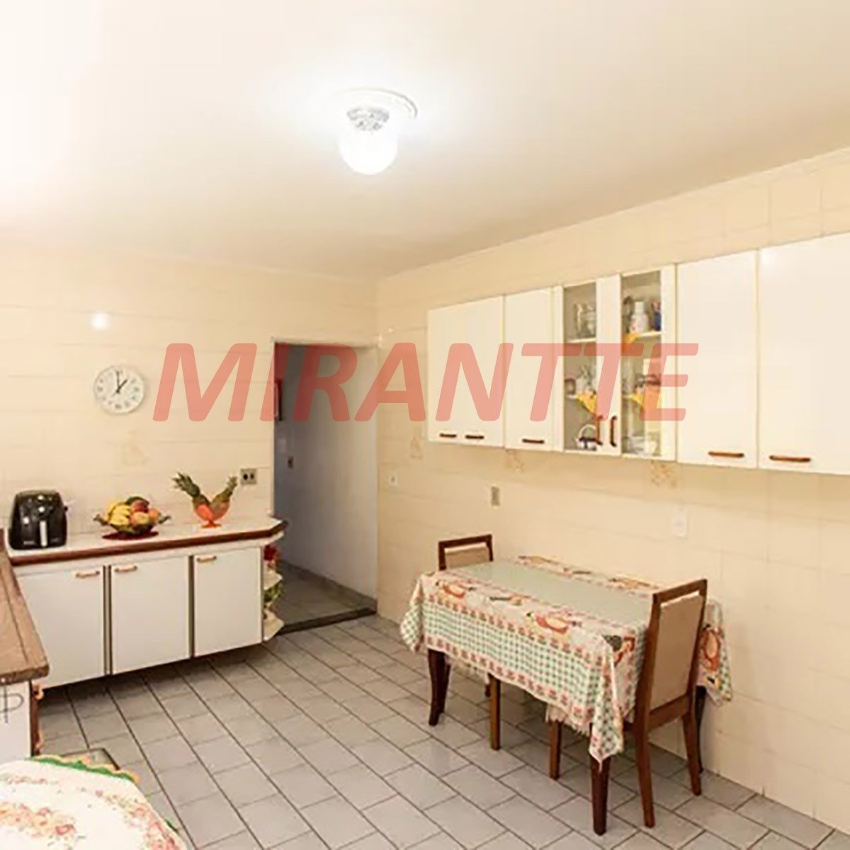 Sobrado de 130m² com 3 quartos em Vila Mazzei