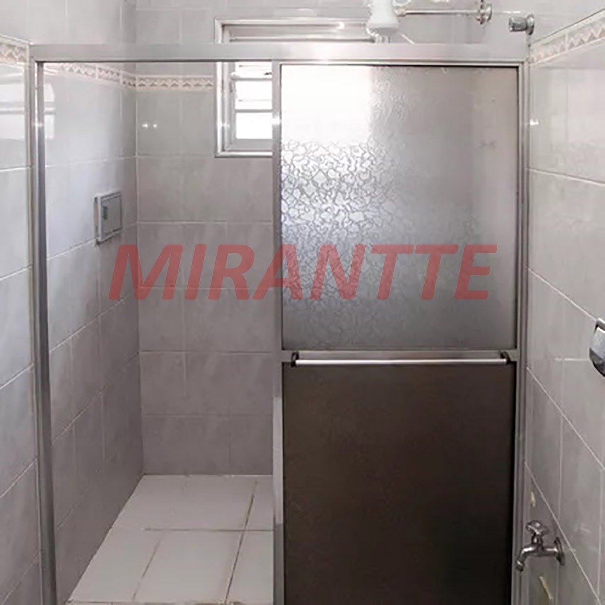Sobrado de 130m² com 3 quartos em Vila Mazzei